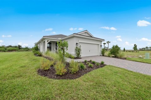 House in Lakewood Ranch, Florida 2 bedrooms, 130.53 sq.m. № 1806810 - photo 6