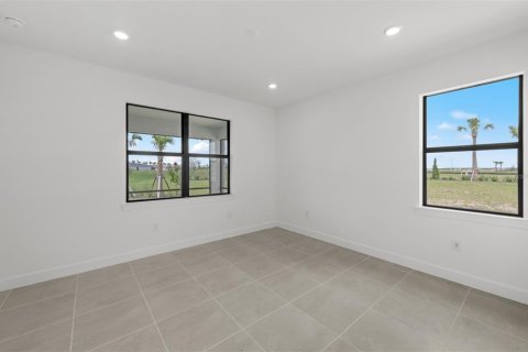 House in Lakewood Ranch, Florida 2 bedrooms, 130.53 sq.m. № 1806810 - photo 19
