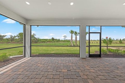 House in Lakewood Ranch, Florida 2 bedrooms, 130.53 sq.m. № 1806810 - photo 30
