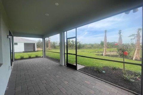 House in Lakewood Ranch, Florida 2 bedrooms, 130.53 sq.m. № 1806810 - photo 5
