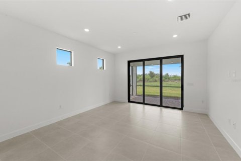 House in Lakewood Ranch, Florida 2 bedrooms, 130.53 sq.m. № 1806810 - photo 17