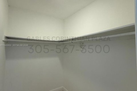 Appartement à louer à Coral Gables, Floride: 2 chambres, 92.9 m2 № 2002161 - photo 14