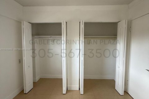 Appartement à louer à Coral Gables, Floride: 2 chambres, 92.9 m2 № 2002161 - photo 9