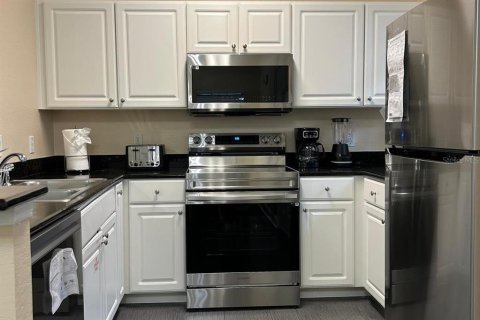 Townhouse in Kissimmee, Florida 4 bedrooms, 157.38 sq.m. № 1906770 - photo 4