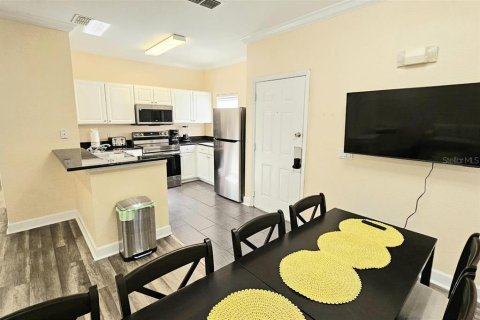 Townhouse in Kissimmee, Florida 4 bedrooms, 157.38 sq.m. № 1906770 - photo 6