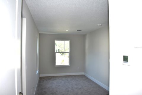 Casa en venta en Saint Petersburg, Florida, 5 dormitorios, 260.5 m2 № 1339630 - foto 15