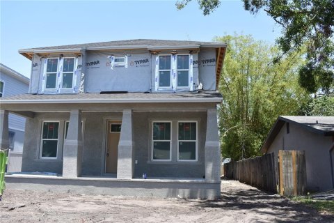 Casa en venta en Saint Petersburg, Florida, 5 dormitorios, 260.5 m2 № 1339630 - foto 13