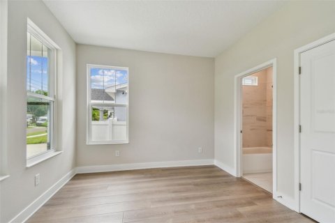 Casa en venta en Saint Petersburg, Florida, 5 dormitorios, 260.5 m2 № 1339630 - foto 24