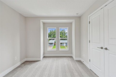 Casa en venta en Saint Petersburg, Florida, 5 dormitorios, 260.5 m2 № 1339630 - foto 28