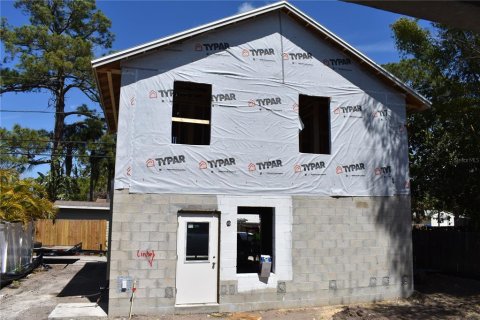 Casa en venta en Saint Petersburg, Florida, 5 dormitorios, 260.5 m2 № 1339630 - foto 10