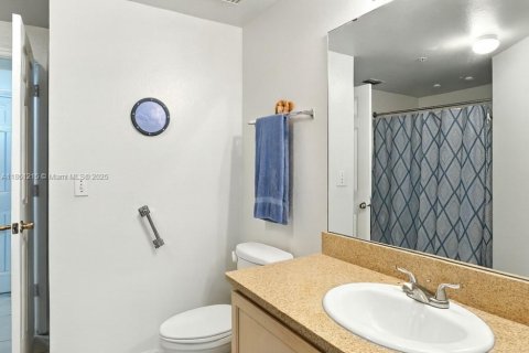 Condo in Orlando, Florida, 1 bedroom  № 1890408 - photo 16