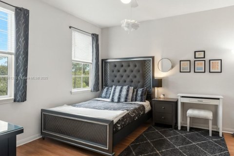 Condo in Orlando, Florida, 1 bedroom  № 1890408 - photo 13