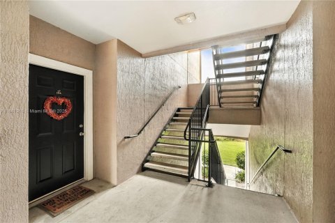Condo in Orlando, Florida, 1 bedroom  № 1890408 - photo 3