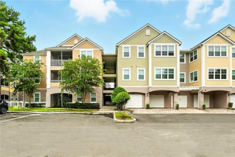 Condo in Orlando, Florida, 1 bedroom  № 1890408 - photo 1