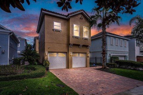 House in Four Corners, Florida 4 bedrooms, 287.07 sq.m. № 1760589 - photo 3