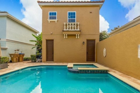 House in Four Corners, Florida 4 bedrooms, 287.07 sq.m. № 1760589 - photo 21
