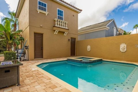 House in Four Corners, Florida 4 bedrooms, 287.07 sq.m. № 1760589 - photo 22