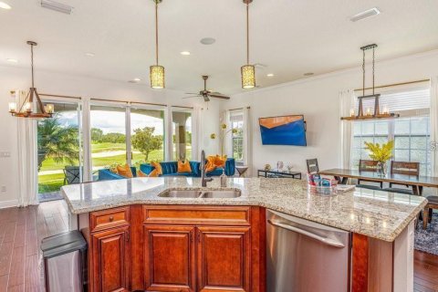 House in Four Corners, Florida 4 bedrooms, 287.07 sq.m. № 1760589 - photo 11