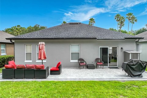 House in Clermont, Florida 3 bedrooms, 106.09 sq.m. № 2202568 - photo 24