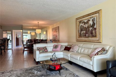 Condo in Bradenton, Florida, 3 bedrooms  № 1791185 - photo 16