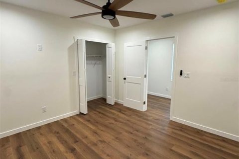 Villa ou maison à louer à Tarpon Springs, Floride: 2 chambres, 100.33 m2 № 2150594 - photo 11