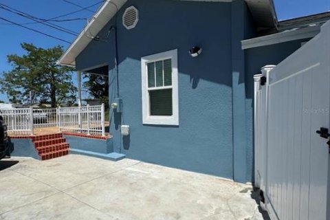 Villa ou maison à louer à Tarpon Springs, Floride: 2 chambres, 100.33 m2 № 2150594 - photo 17