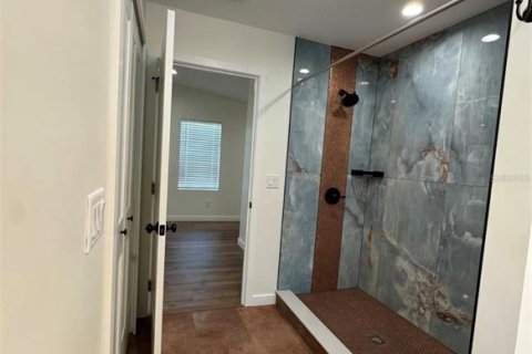 Villa ou maison à louer à Tarpon Springs, Floride: 2 chambres, 100.33 m2 № 2150594 - photo 6