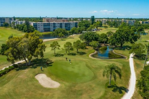 Copropriété à vendre à Bradenton, Floride: 2 chambres, 101.08 m2 № 2151749 - photo 3