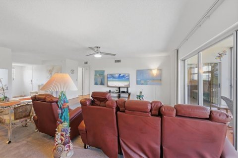 Copropriété à vendre à Bradenton, Floride: 2 chambres, 101.08 m2 № 2151749 - photo 15