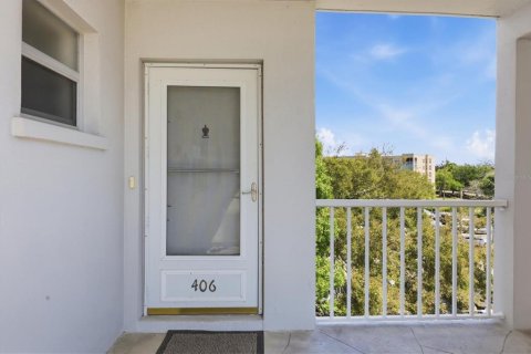Copropriété à vendre à Bradenton, Floride: 2 chambres, 101.08 m2 № 2151749 - photo 11