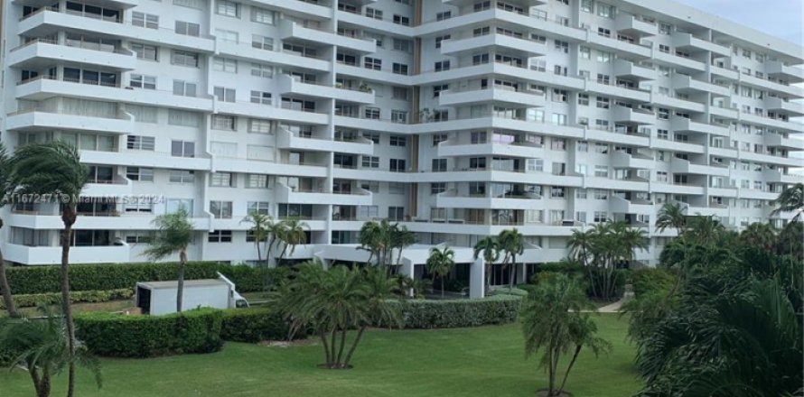 Condo à Key Biscayne, Floride, 2 chambres  № 1714077