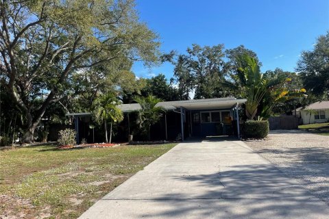 House in Sarasota, Florida 2 bedrooms, 86.96 sq.m. № 2206068
