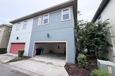 Duplex in Orlando, Florida 3 bedrooms, 179.86 sq.m. № 2319011 - photo 24