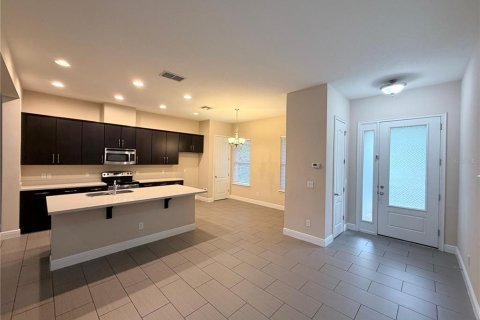 Duplex in Orlando, Florida 3 bedrooms, 179.86 sq.m. № 2319011 - photo 9