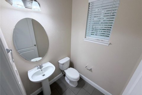 Duplex in Orlando, Florida 3 bedrooms, 179.86 sq.m. № 2319011 - photo 17