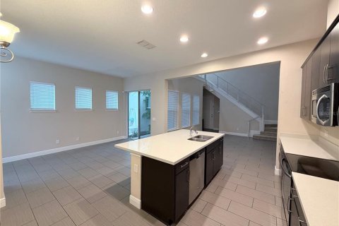 Duplex in Orlando, Florida 3 bedrooms, 179.86 sq.m. № 2319011 - photo 11