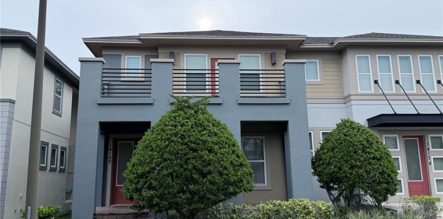 Duplex in Orlando, Florida 3 bedrooms, 179.86 sq.m. № 2319011