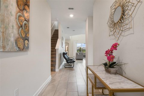 House in Davenport, Florida 5 bedrooms, 286.23 sq.m. № 2118466 - photo 4
