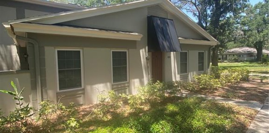 Condominio en Temple Terrace, Florida, 3 dormitorios  № 1804868