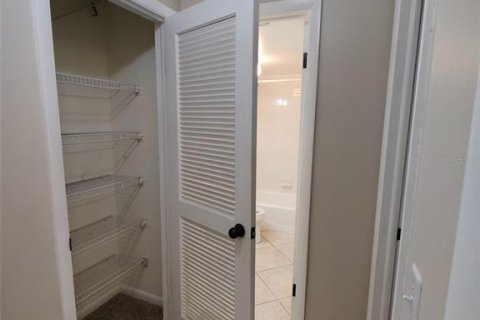Condominio en venta en Temple Terrace, Florida, 3 dormitorios, 118.17 m2 № 1804868 - foto 23