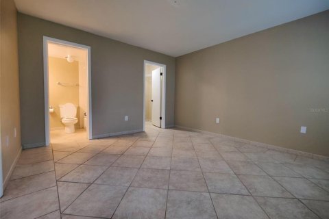 Condominio en venta en Temple Terrace, Florida, 3 dormitorios, 118.17 m2 № 1804868 - foto 9