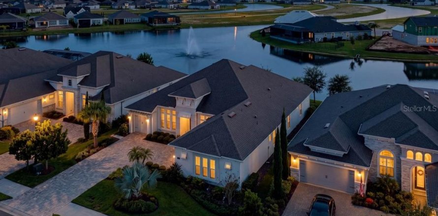 Villa ou maison à Ormond Beach, Floride 4 chambres, 261.71 m2 № 2437344