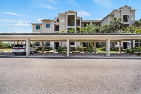 Copropriété à vendre à Bradenton, Floride: 3 chambres, 119.47 m2 № 2117843 - photo 9