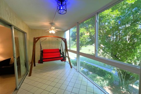 Condo in Coconut Creek, Florida, 2 bedrooms № 2250104 - photo 15