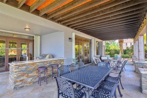 Casa en venta en Pembroke Pines, Florida, 5 dormitorios, 396.69 m2 № 2016596 - foto 28