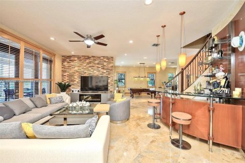 Casa en venta en Pembroke Pines, Florida, 5 dormitorios, 396.69 m2 № 2016596 - foto 10