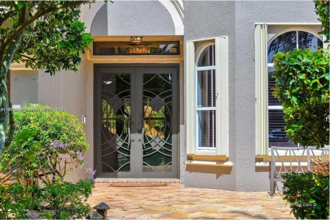 Casa en venta en Pembroke Pines, Florida, 5 dormitorios, 396.69 m2 № 2016596 - foto 6