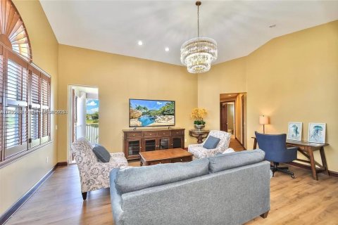 Casa en venta en Pembroke Pines, Florida, 5 dormitorios, 396.69 m2 № 2016596 - foto 22