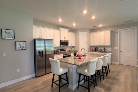 House in Ocala, Florida 4 bedrooms, 185.15 sq.m. № 2400131 - photo 7