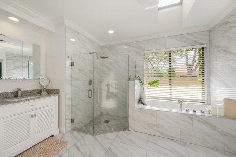 House in Boca Raton, Florida 4 bedrooms, 273.13 sq.m. № 1889606 - photo 18